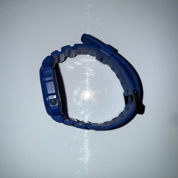 Casio Illuminator Blue Water Resist Digital Watch F108WH - Picture 2 of 7